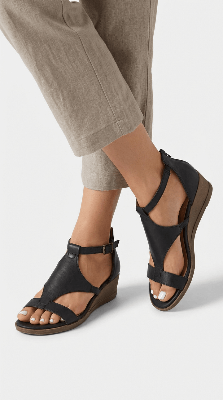 Sandalias de cuña con tiras