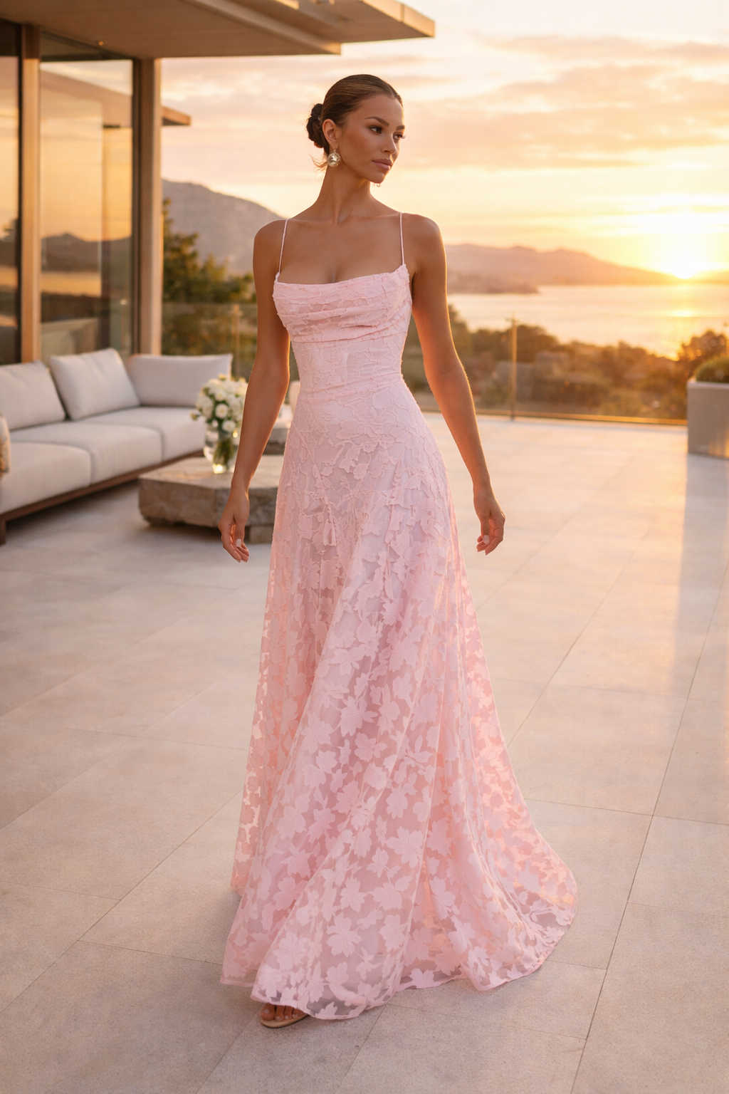 Vestido largo elegante de tirantes con escote recto - Lily