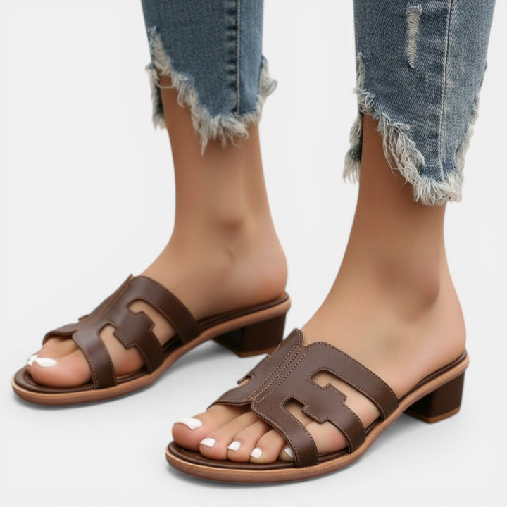 Sandalias Planas Mujer Piel Natural Cómodas y Elegantes