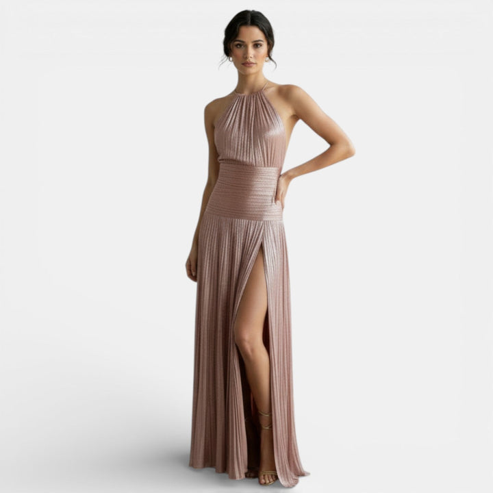 Vestido Halter Plisado con Abertura