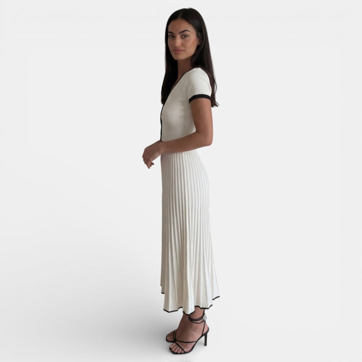 Conjunto Mujer Top Corto y Falda Cintura Alta
