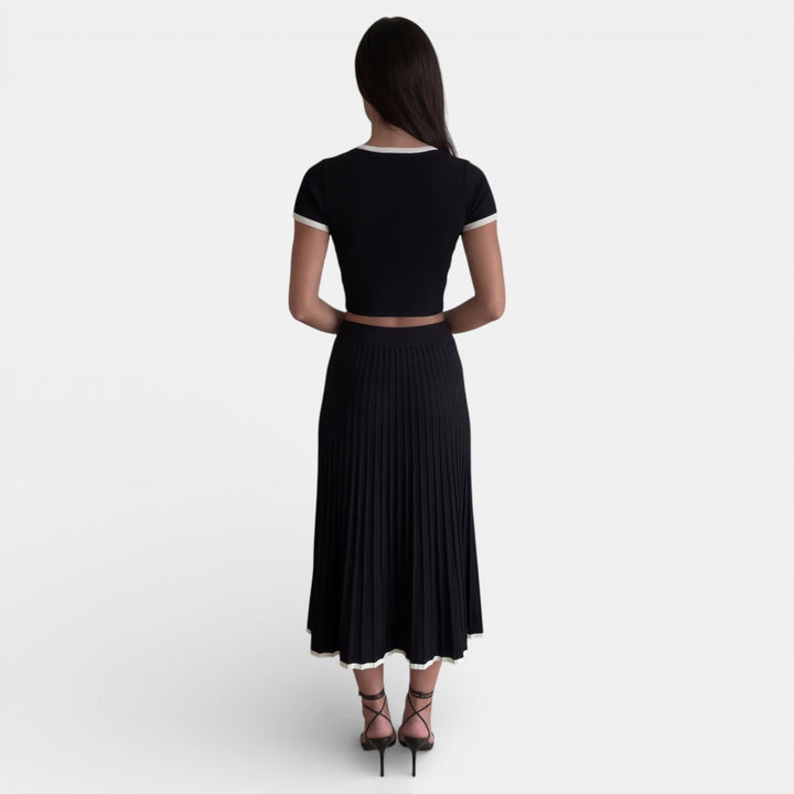 Conjunto Mujer Top Corto y Falda Cintura Alta