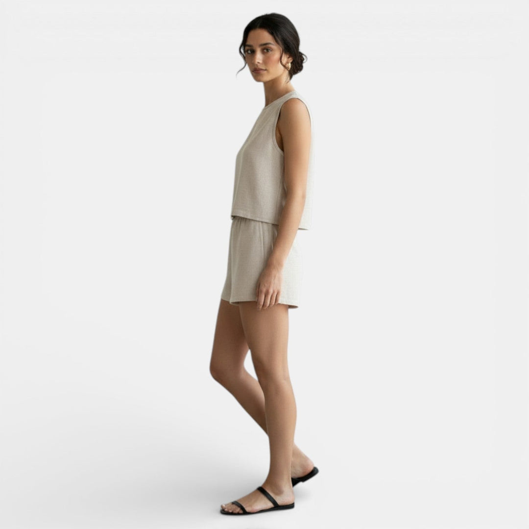Conjunto Mujer Chaleco y Shorts Verano