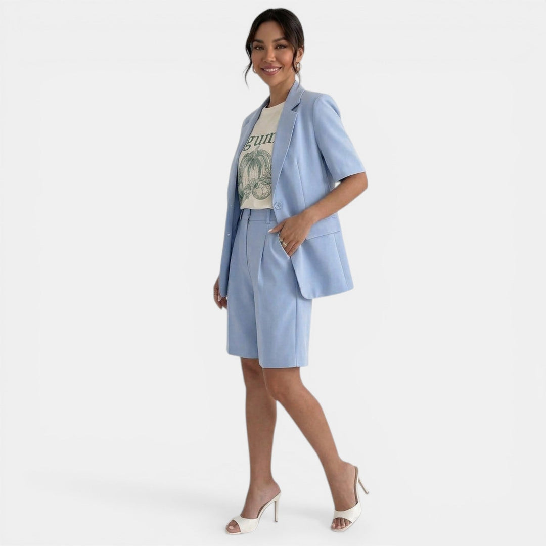 Conjunto Mujer Blazer y Shorts