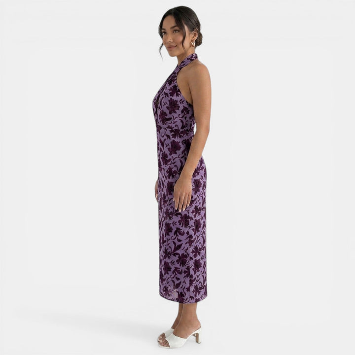 Vestido Midi Floral Violeta Halter Elegante