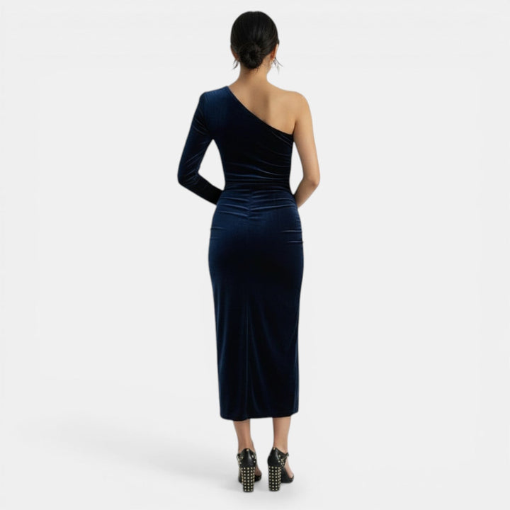 Vestido Elegante Pliegues y Abertura