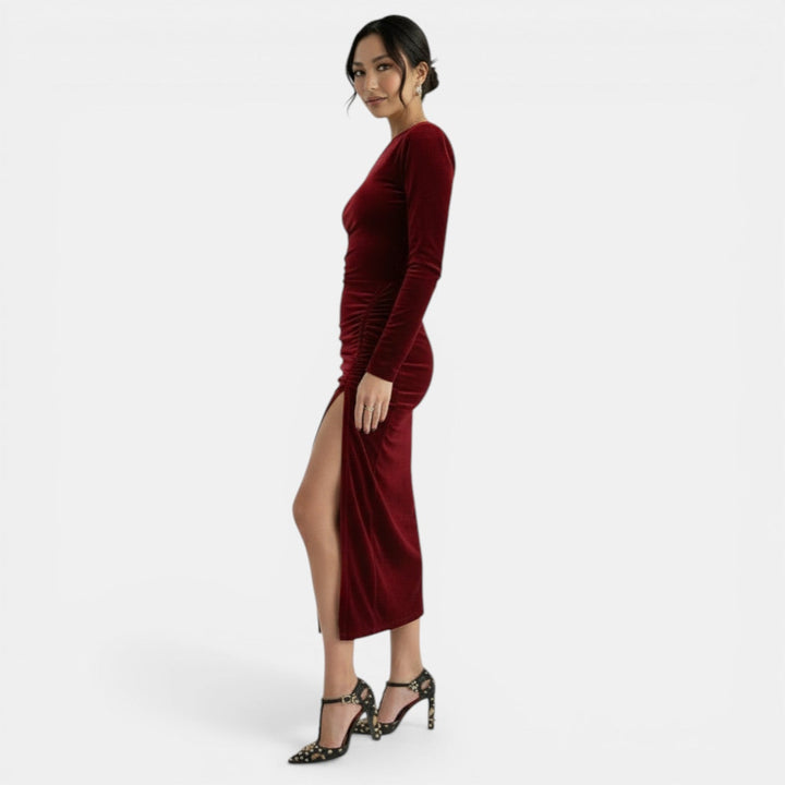 Vestido Elegante Pliegues y Abertura