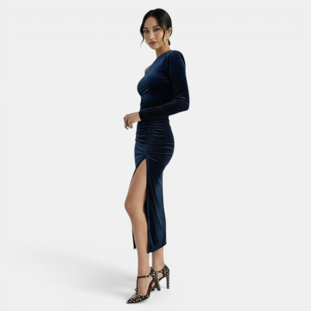 Vestido Elegante Pliegues y Abertura